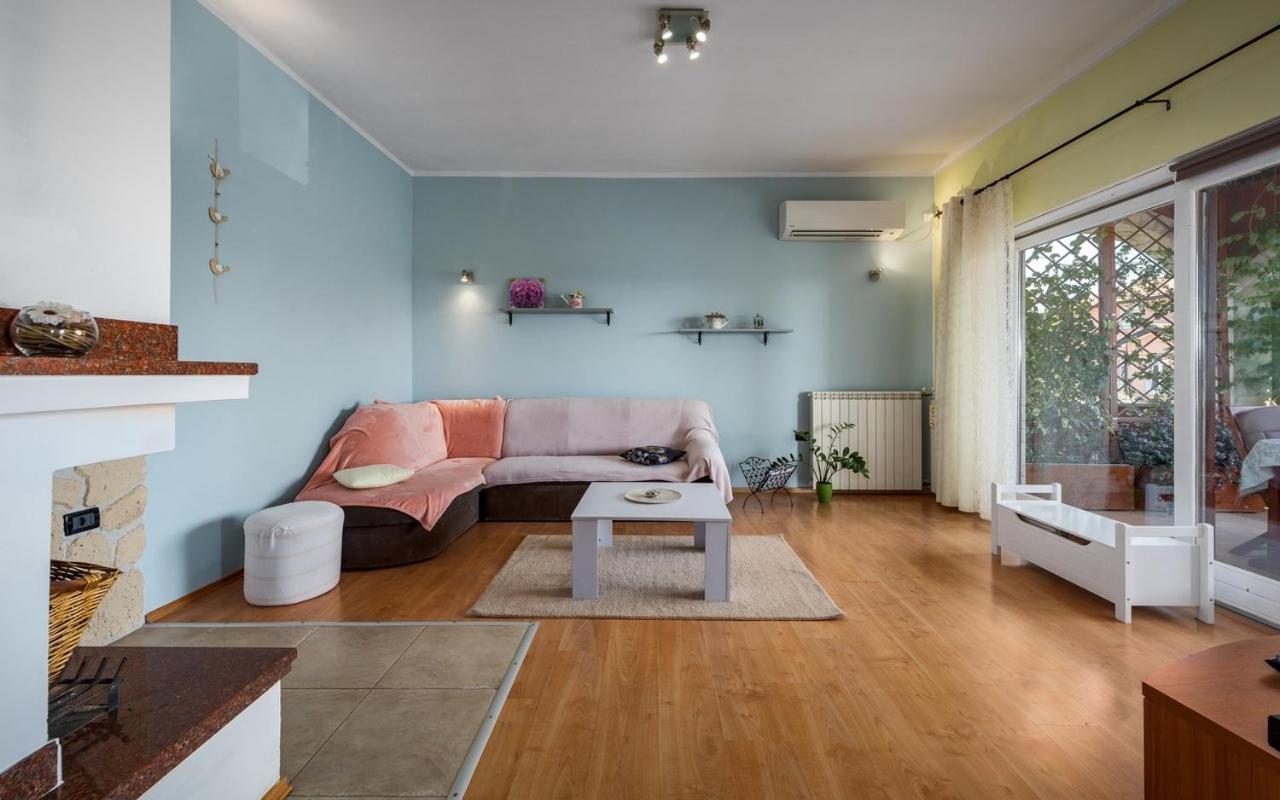 Iva House With Apartment Umag Eksteriør bilde