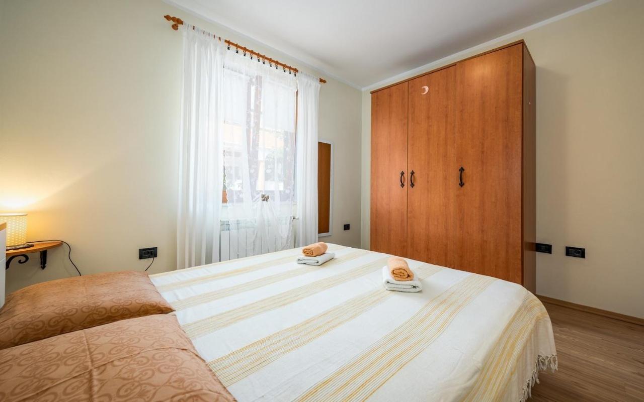 Iva House With Apartment Umag Eksteriør bilde